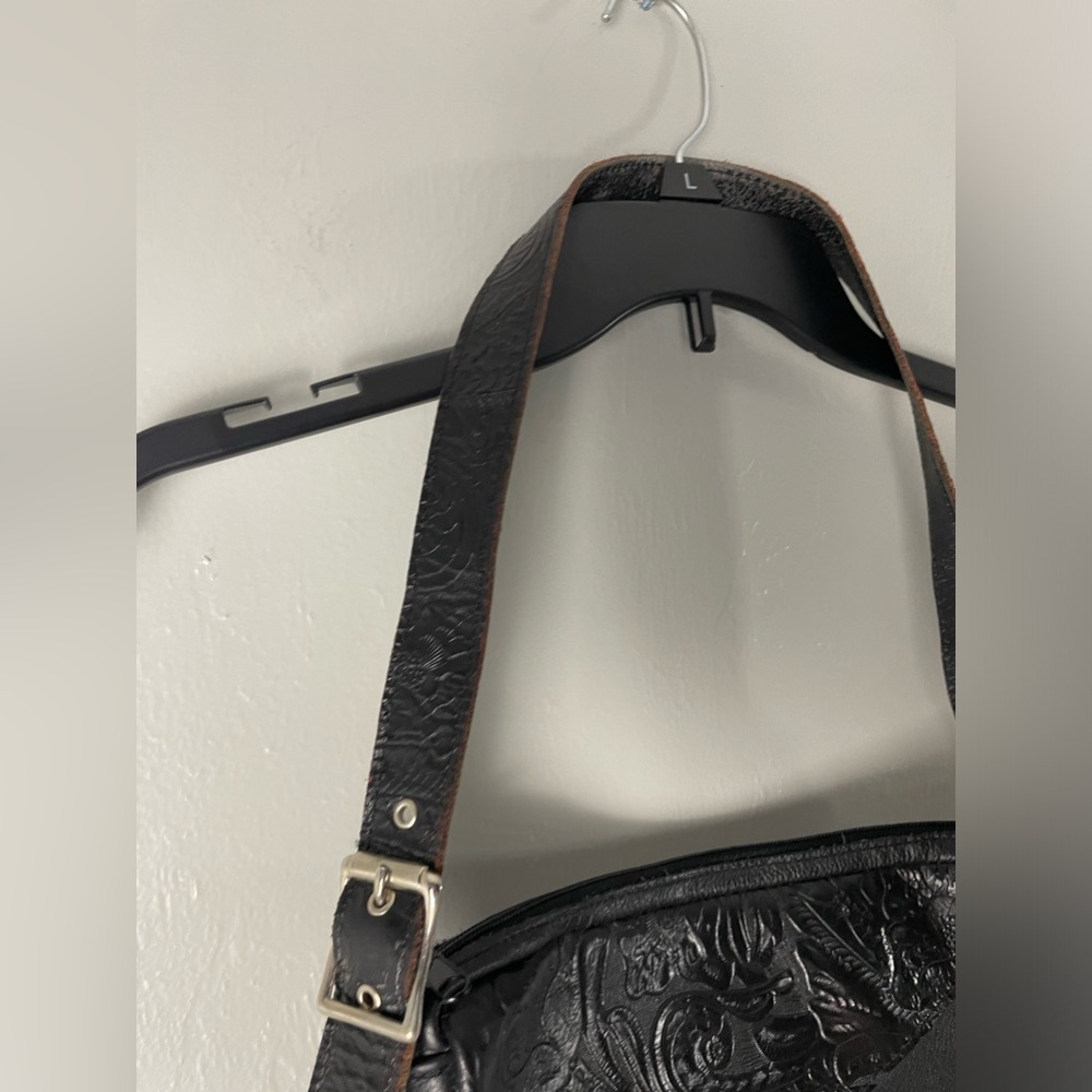 Leather Harley Shoulder Bag - Picture 5 of 14